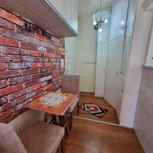 Kitinete Mobiliado com 24m², 1 dormitório, no bairro Centro em Caxias do Sul para Alugar