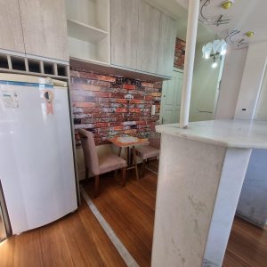 Kitinete Mobiliado com 24m², 1 dormitório, no bairro Centro em Caxias do Sul para Alugar