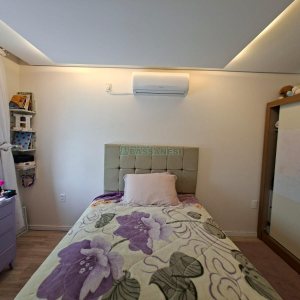 Casa com 266m², 3 dormitórios, 2 vagas, no bairro Esplanada em Caxias do Sul para Alugar