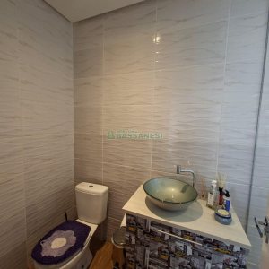 Casa com 266m², 3 dormitórios, 2 vagas, no bairro Esplanada em Caxias do Sul para Alugar