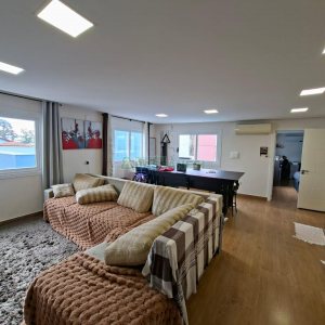 Casa com 266m², 3 dormitórios, 2 vagas, no bairro Esplanada em Caxias do Sul para Alugar