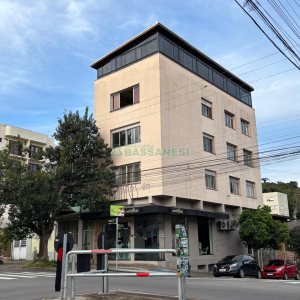Apartamento com 110m², 3 dormitórios, no bairro Centro em Caxias do Sul para Alugar
