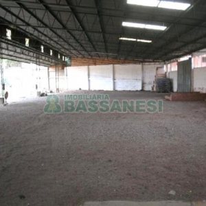Pavilhão com 6125m², no bairro Cristo Redentor em Caxias do Sul para Alugar