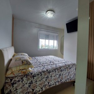 Apto Mobiliado com 62m², 2 dormitórios, 1 vaga, no bairro Presidente Vargas em Caxias do Sul para Alugar