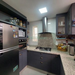 Casa com 200m², 3 dormitórios, 3 vagas, no bairro Jardim Eldorado em Caxias do Sul para Alugar