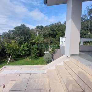 Casa com 200m², 3 dormitórios, 3 vagas, no bairro Jardim Eldorado em Caxias do Sul para Alugar