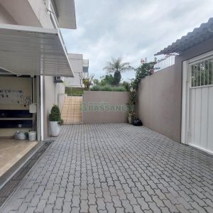 Casa com 200m², 3 dormitórios, 3 vagas, no bairro Jardim Eldorado em Caxias do Sul para Alugar