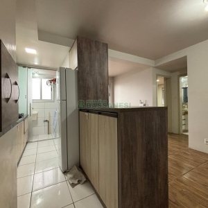 Apartamento com 62m², 2 dormitórios, 1 vaga, no bairro São Caetano em Caxias do Sul para Alugar