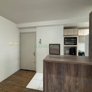 Apartamento com 62m², 2 dormitórios, 1 vaga, no bairro São Caetano em Caxias do Sul para Alugar