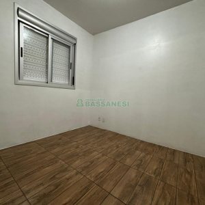 Apartamento com 62m², 2 dormitórios, 1 vaga, no bairro São Caetano em Caxias do Sul para Alugar