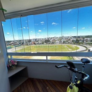 Apto Mobiliado com 102m², 3 dormitórios, 2 vagas, no bairro Cinqüentenário em Caxias do Sul para Alugar