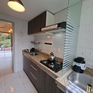 Apto Mobiliado com 59m², 2 dormitórios, 1 vaga, no bairro Reolon em Caxias do Sul para Alugar