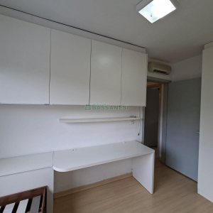 Apto Mobiliado com 59m², 2 dormitórios, 1 vaga, no bairro Reolon em Caxias do Sul para Alugar