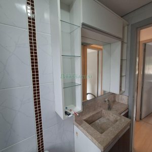 Apto Mobiliado com 59m², 2 dormitórios, 1 vaga, no bairro Reolon em Caxias do Sul para Alugar