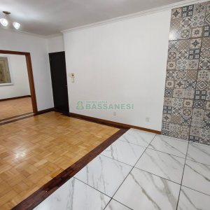 Apartamento com 110m², 3 dormitórios, 2 vagas, no bairro Centro em Caxias do Sul para Alugar