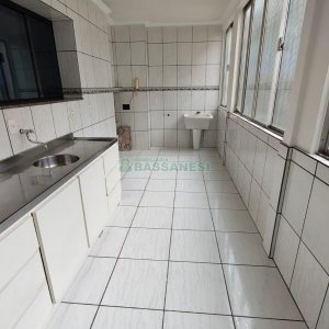 Apartamento com 110m², 3 dormitórios, 2 vagas, no bairro Centro em Caxias do Sul para Alugar