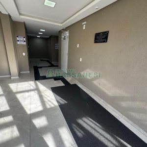 Apartamento com 42m², 2 dormitórios, 1 vaga, no bairro Desvio Rizzo em Caxias do Sul para Alugar