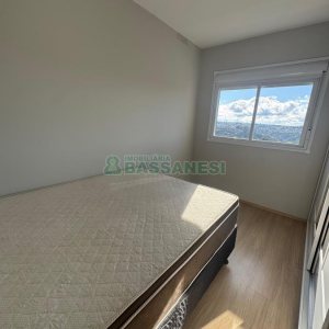 Apartamento com 42m², 2 dormitórios, 1 vaga, no bairro Desvio Rizzo em Caxias do Sul para Alugar