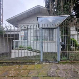 Casa Comercial com 380m², 2 vagas, no bairro Bela Vista em Caxias do Sul para Alugar