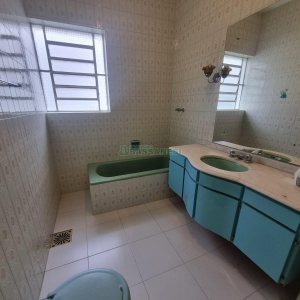 Casa Comercial com 380m², 2 vagas, no bairro Bela Vista em Caxias do Sul para Alugar