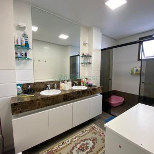 Apartamento com 150m², 3 dormitórios, 2 vagas, no bairro Lourdes em Caxias do Sul para Comprar