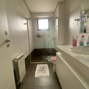 Apartamento com 150m², 3 dormitórios, 2 vagas, no bairro Lourdes em Caxias do Sul para Comprar