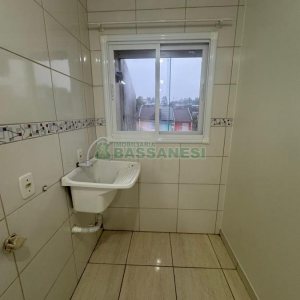 Apartamento com 65m², 2 dormitórios, 1 vaga, no bairro Desvio Rizzo em Caxias do Sul para Alugar