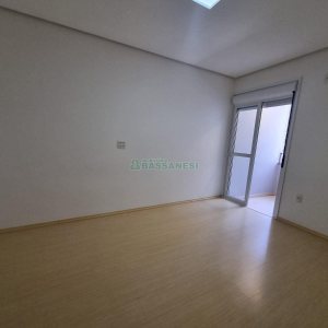 Apartamento com 111m², 3 dormitórios, 2 vagas, no bairro Vinhedos em Caxias do Sul para Alugar