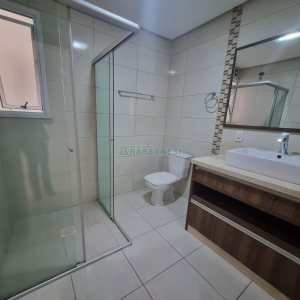 Apartamento com 111m², 3 dormitórios, 2 vagas, no bairro Vinhedos em Caxias do Sul para Alugar