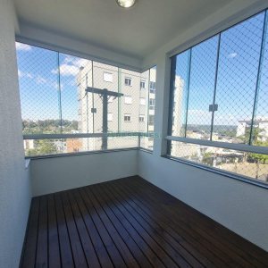 Apartamento com 111m², 3 dormitórios, 2 vagas, no bairro Vinhedos em Caxias do Sul para Alugar