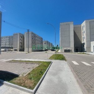 Apartamento com 47m², 2 dormitórios, 1 vaga, no bairro Desvio Rizzo em Caxias do Sul para Alugar