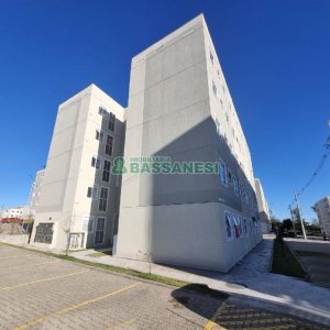 Apartamento com 47m², 2 dormitórios, 1 vaga, no bairro Desvio Rizzo em Caxias do Sul para Alugar