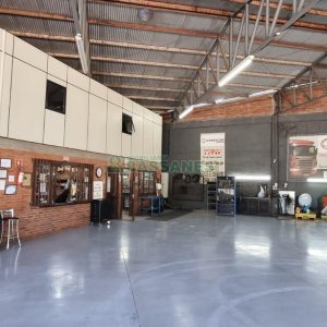 Pavilhão com 535m², no bairro Ana Rech em Caxias do Sul para Comprar