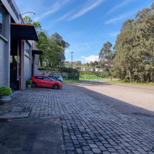 Pavilhão com 535m², no bairro Ana Rech em Caxias do Sul para Comprar