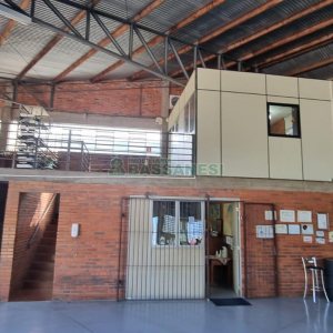 Pavilhão com 535m², no bairro Ana Rech em Caxias do Sul para Comprar