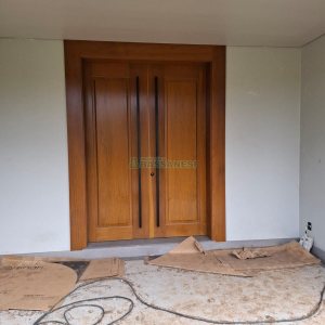 Casa com 456m², 3 dormitórios, 2 vagas, no bairro São Ciro em Caxias do Sul para Comprar