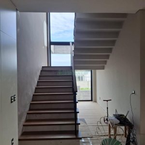 Casa com 456m², 3 dormitórios, 2 vagas, no bairro São Ciro em Caxias do Sul para Comprar