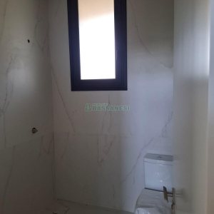 Casa com 456m², 3 dormitórios, 2 vagas, no bairro São Ciro em Caxias do Sul para Comprar