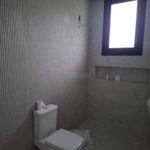 Casa com 456m², 3 dormitórios, 2 vagas, no bairro São Ciro em Caxias do Sul para Comprar