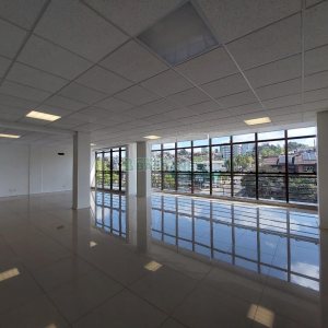 Sala com 97m², 1 vaga, no bairro Floresta em Caxias do Sul para Alugar