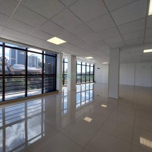 Sala com 97m², 1 vaga, no bairro Floresta em Caxias do Sul para Alugar