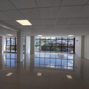 Sala com 97m², 1 vaga, no bairro Floresta em Caxias do Sul para Alugar