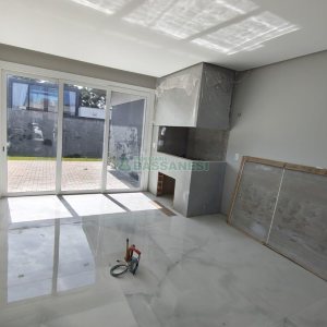 Casa com 180m², 3 dormitórios, 2 vagas, no bairro Bela Vista em Caxias do Sul para Comprar