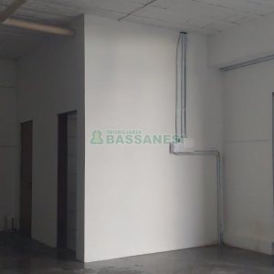 Pavilhão com 276m², no bairro Esplanada em Caxias do Sul para Alugar