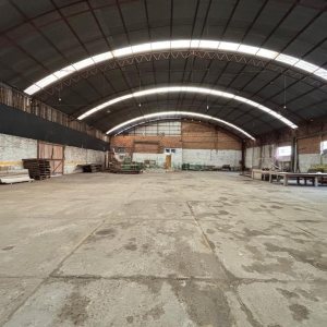 Pavilhão com 1000m², no bairro Exposição em Caxias do Sul para Alugar
