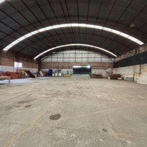 Pavilhão com 1000m², no bairro Exposição em Caxias do Sul para Alugar