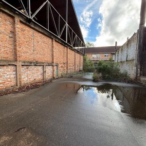 Pavilhão com 1000m², no bairro Exposição em Caxias do Sul para Alugar