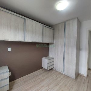 Apto Mobiliado com 48m², 2 dormitórios, 1 vaga, no bairro Vinhedos em Caxias do Sul para Alugar