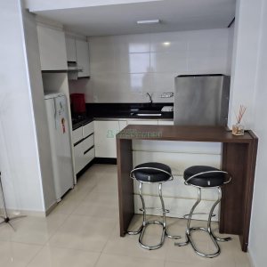 Apto Mobiliado com 48m², 2 dormitórios, 1 vaga, no bairro Vinhedos em Caxias do Sul para Alugar