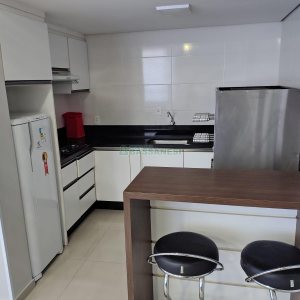 Apto Mobiliado com 48m², 2 dormitórios, 1 vaga, no bairro Vinhedos em Caxias do Sul para Alugar